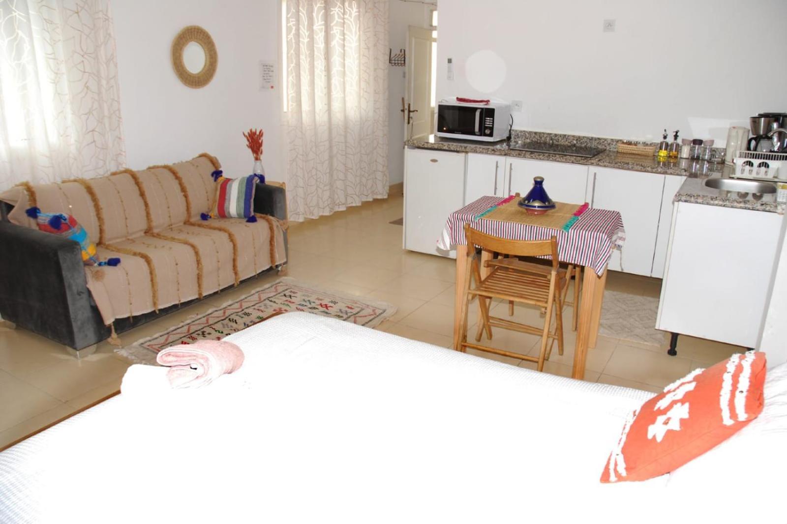 Studio Lumineux Avec Terrasse Танжер Екстериор снимка